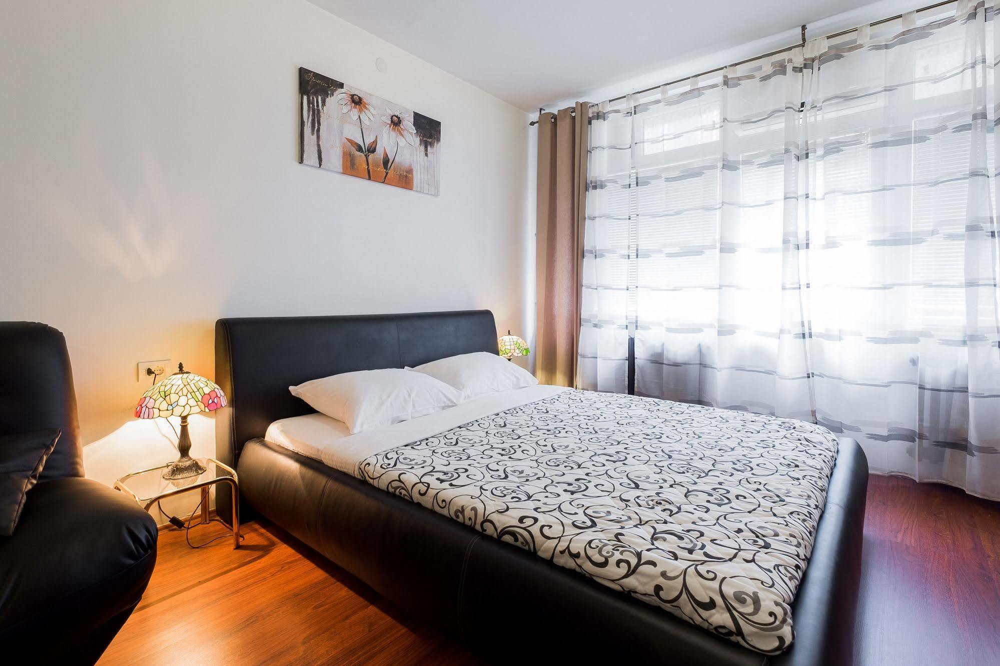 Downtown Apart Hotel Bane Belgrade Luaran gambar